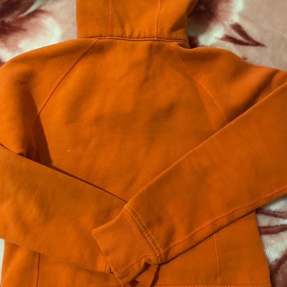 Lululemon scuba hoodie (M) - Picture 3 of 3